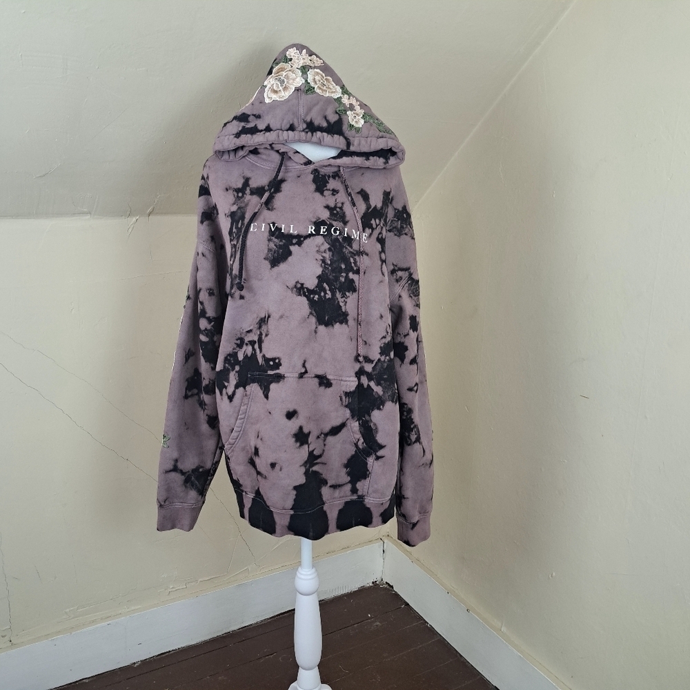 Civil Regime Women's Embroidered White Roses Tie Dye Purple Hoodie Size‎ M